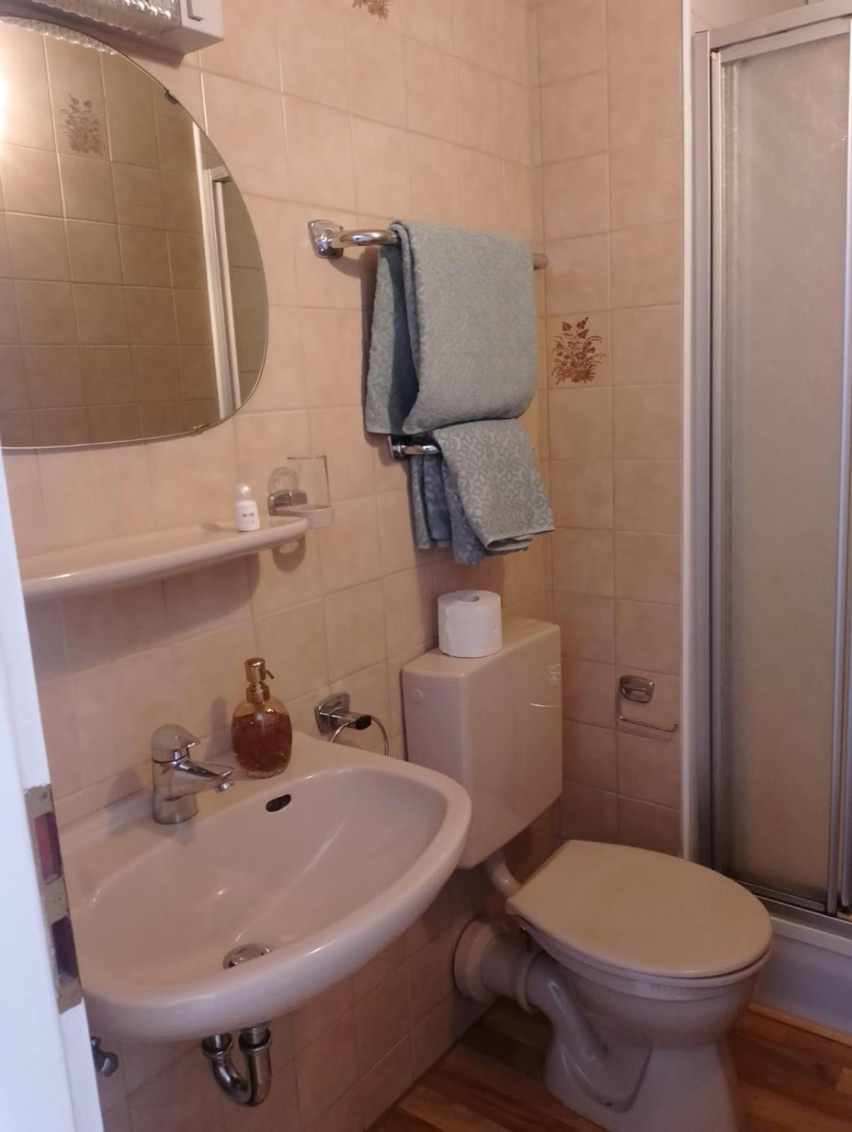 Guesthouse - Weeze Rooms Екстер'єр фото