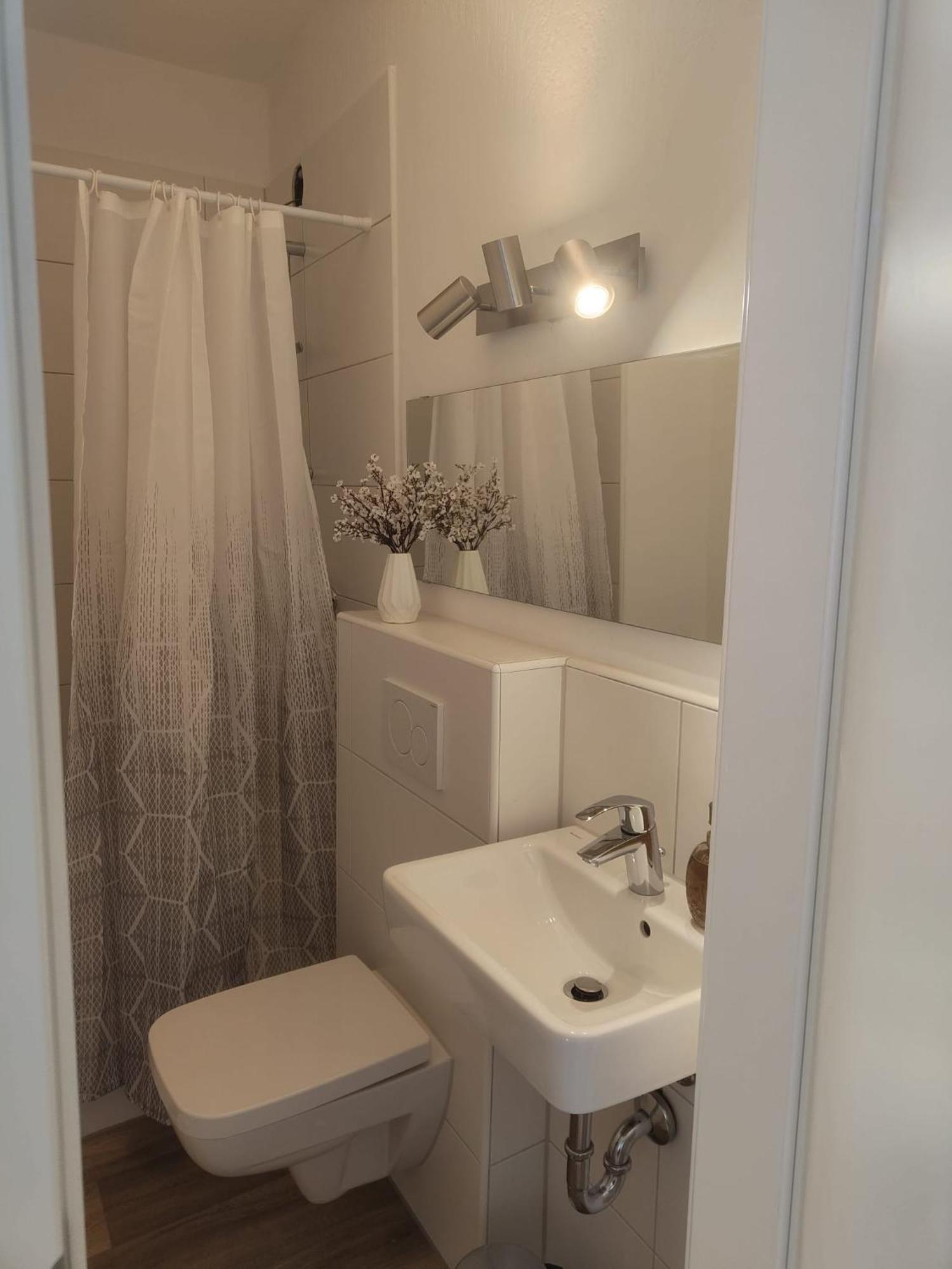 Guesthouse - Weeze Rooms Екстер'єр фото